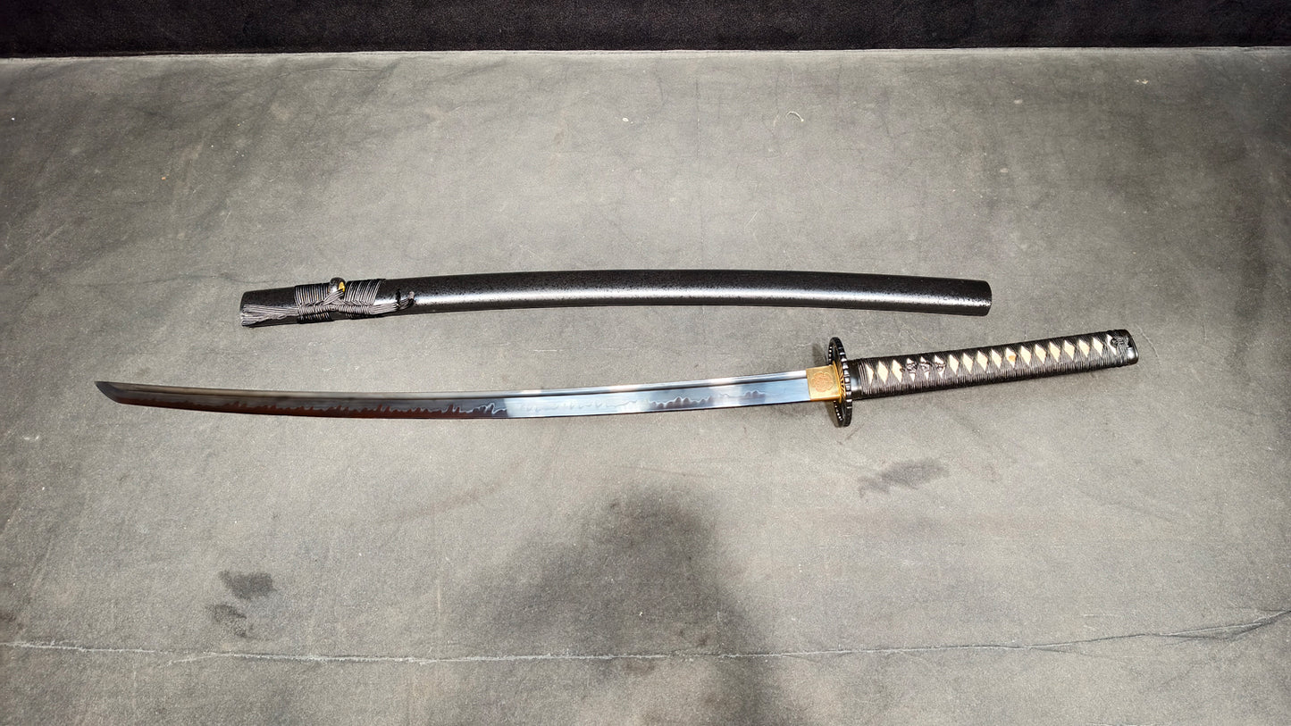 (T10 covered soil burnt blade quenched black)katana