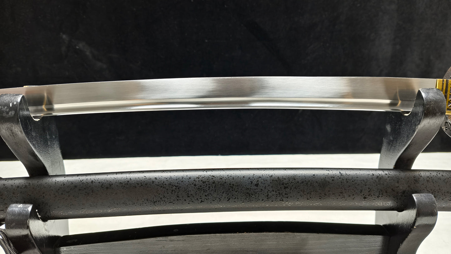 Pine (spring steel forging process) is very sharp,katana