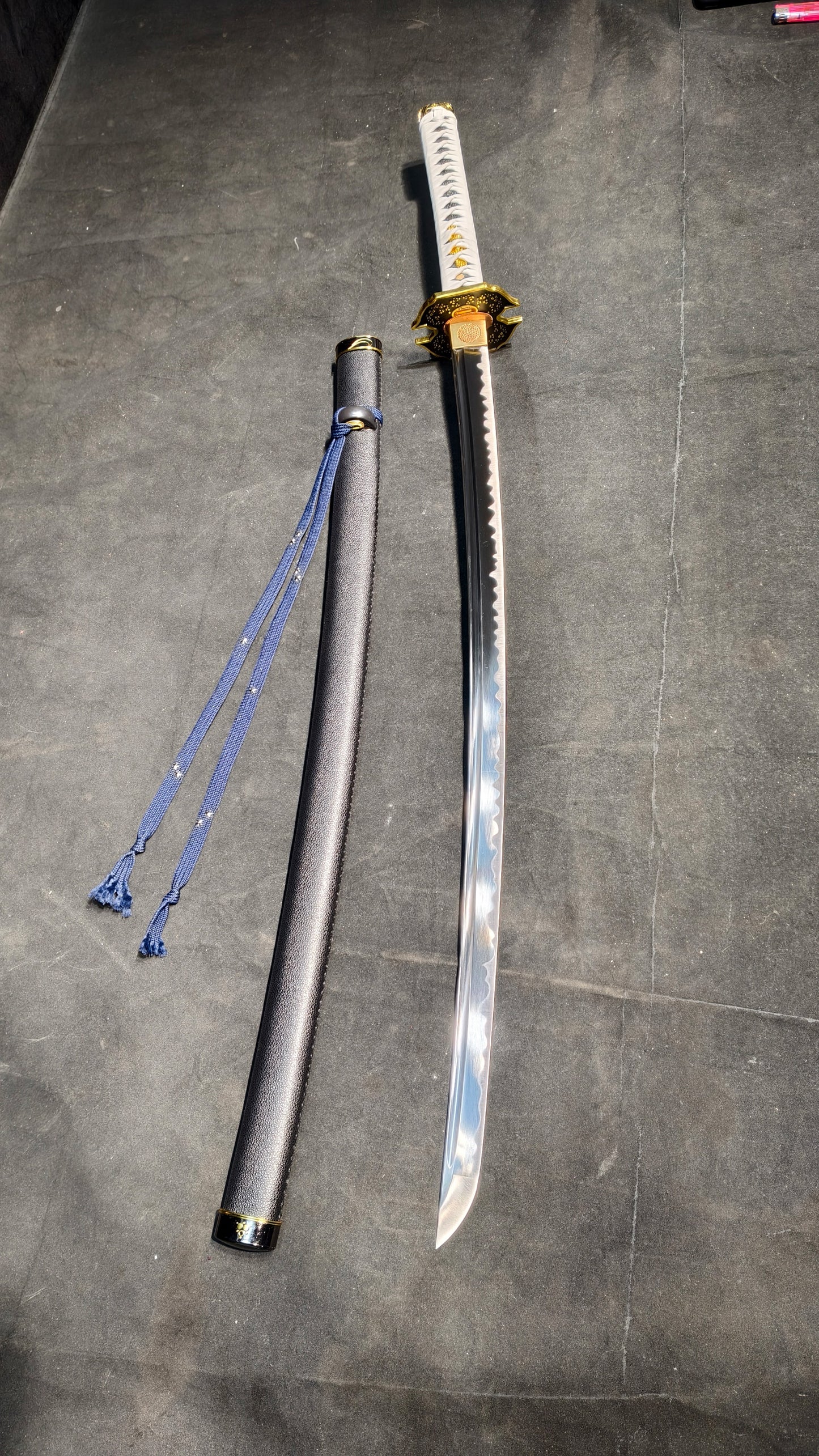 Devil May Cry,Yamato (spring steel) forged katana is very sharp,katana