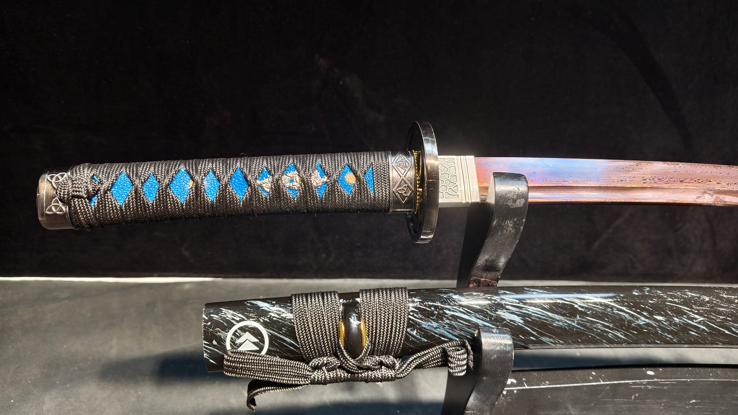 Phantom Assassin(Pattern steel forging process)blue quenching,katana ,short knife