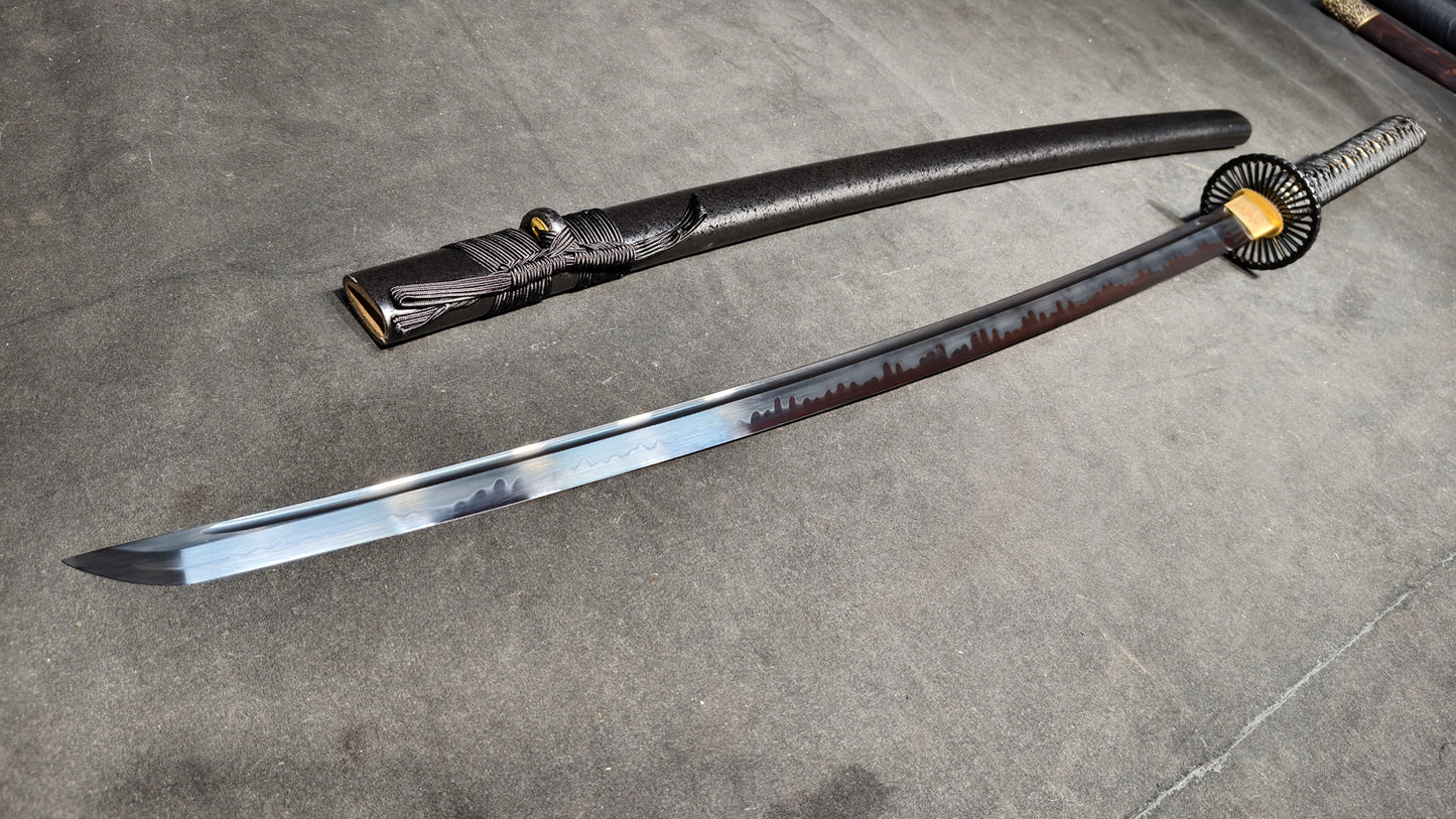 (T10 covered soil burnt blade quenched black)katana