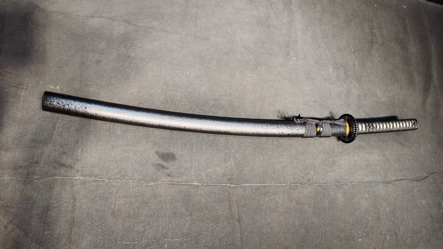 (T10 covered soil burnt blade quenched black)katana