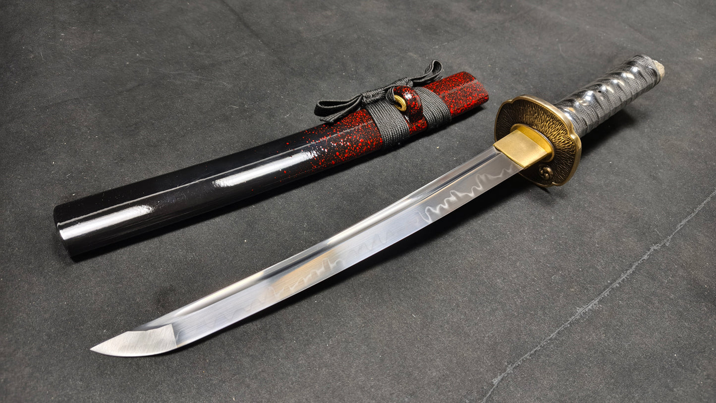 Red Wolf(T10 covers the soil and burns the blade)katana,Short knife