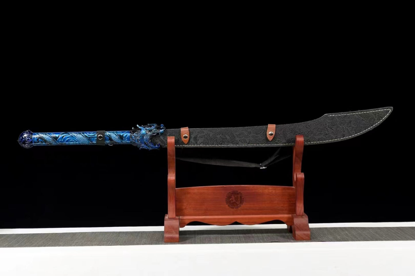 Dragon head broadsword(Manganese steel high-temperature paint-baked blue engraving process)