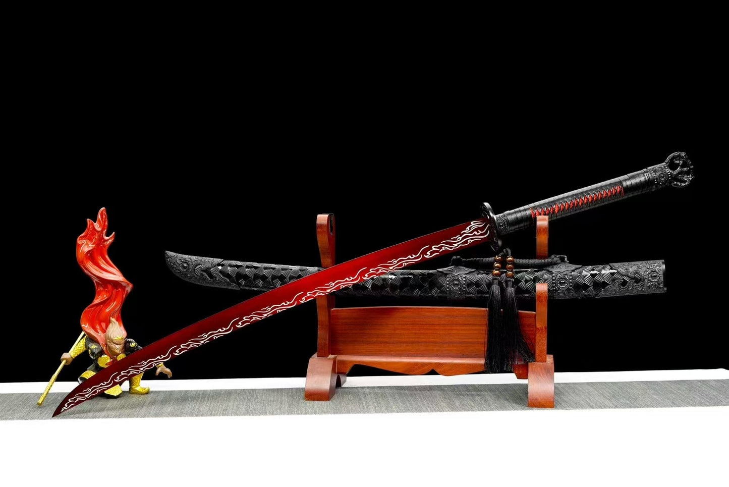Waist knife red flame blade紫电