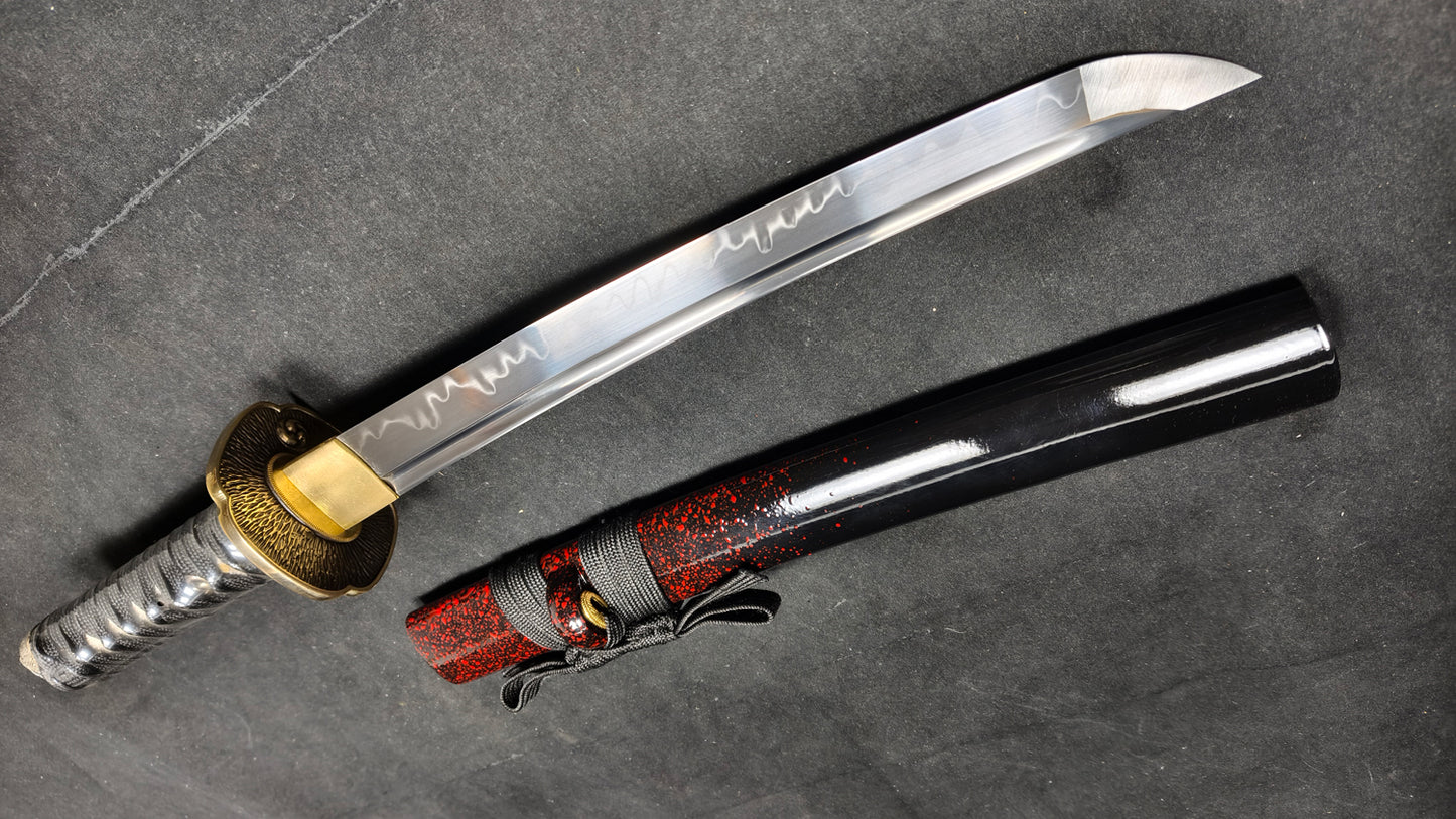 Red Wolf(T10 covers the soil and burns the blade)katana,Short knife