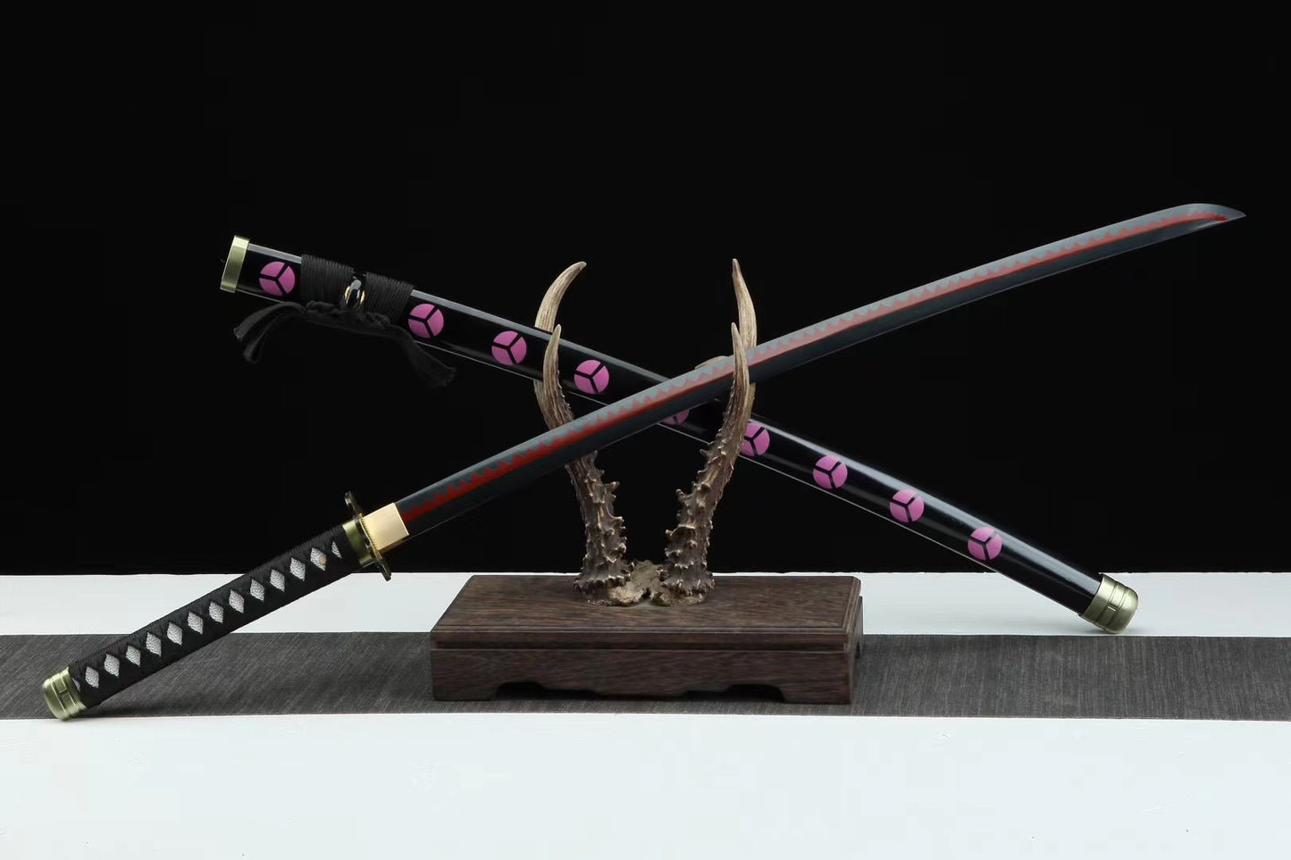 Manganese steel forging process,One Piece,Roronoa Zoro,katana,SWORD,(A32)Black Blade Autumn Water