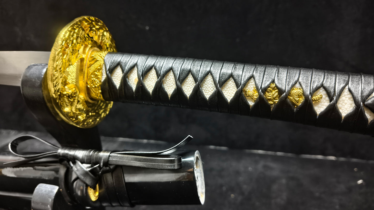 (T10 forging process, burnt blade)katana