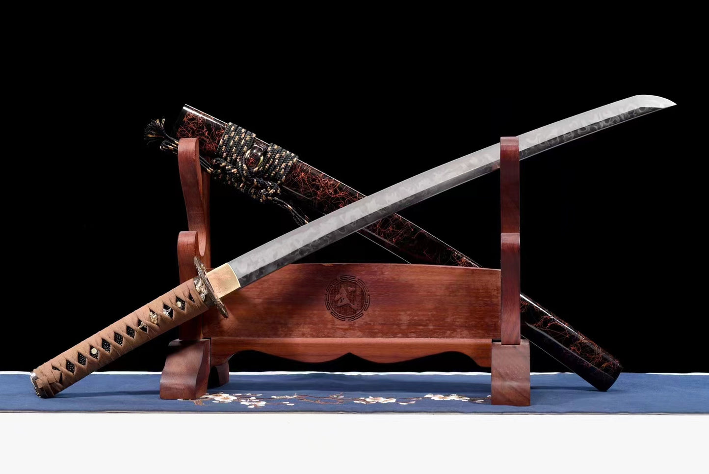 Weapon Spirit(T10 Purely handmade and forged using ancient techniques)katana