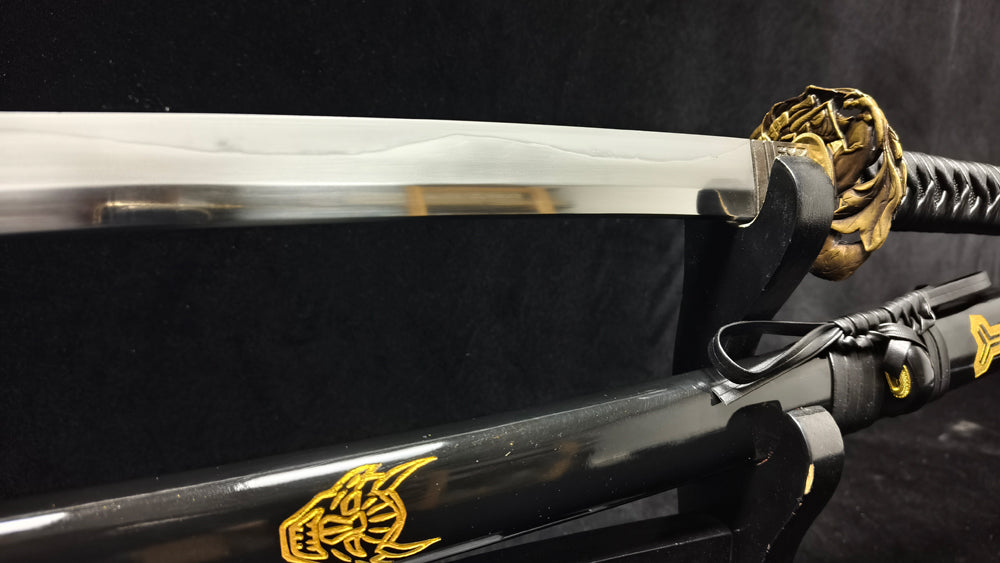 (T10 covered clay burning blade)katana
