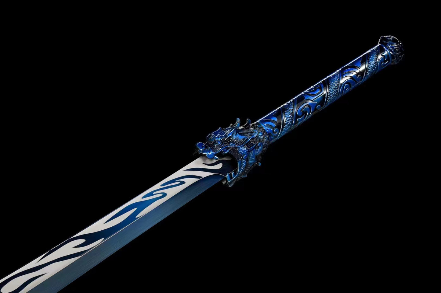 Dragon head broadsword(Manganese steel high-temperature paint-baked blue engraving process)