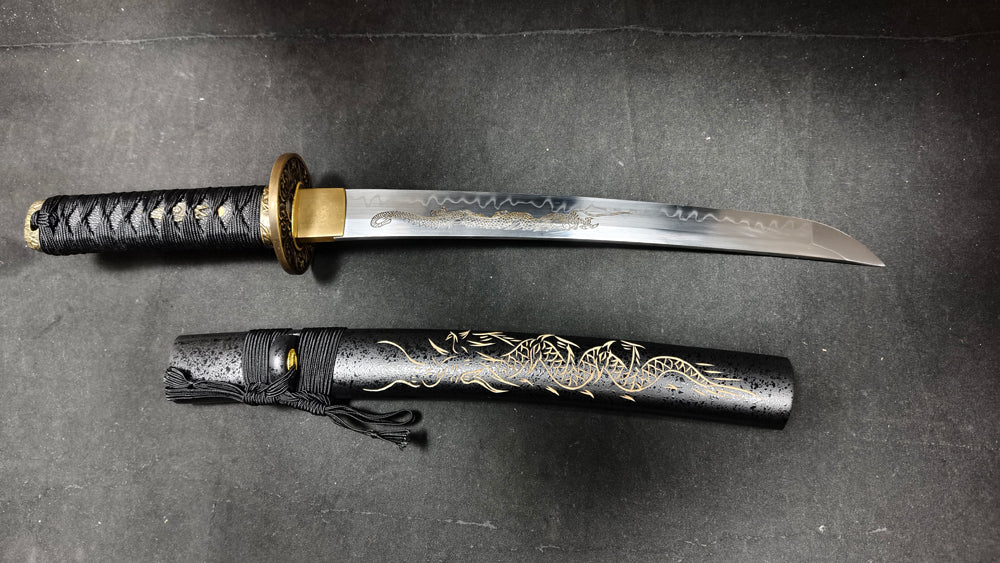 dragon hand(T10 earth-covered burning blade, carved dragon)katana,short knife