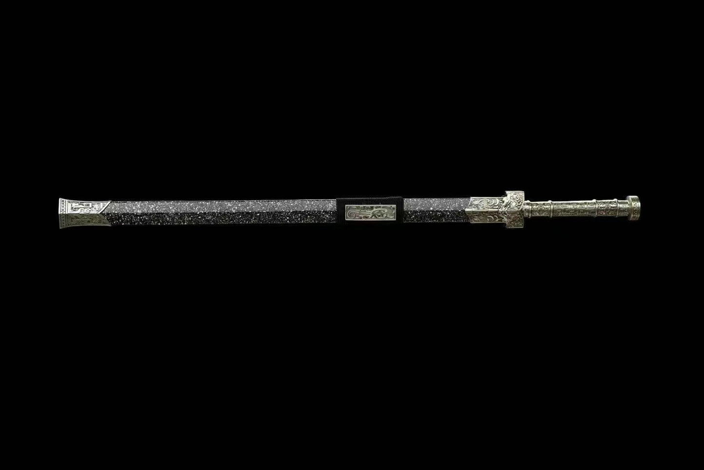 A replica Han dynasty sword with a white copper and seashell sheath.白铜贝壳大汉剑