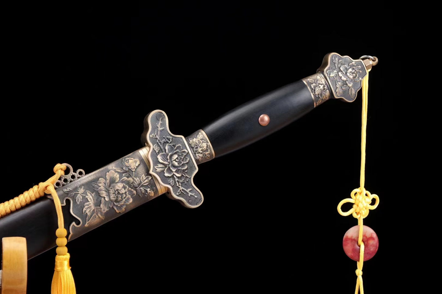 Pattern steel forging process, burnt blade, hand-grinded 扭转纹牡丹清剑