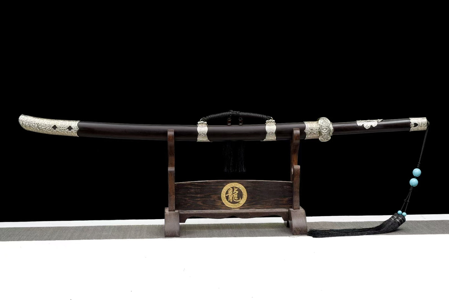 Waist knife T10 covered with clay and burnt blade ebony model丁白缨佩刀一白铜乌木款