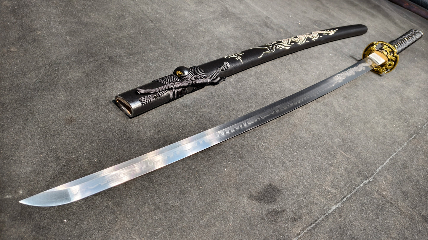 Dragon Knight（T10 earth-covered burnt blade, with dragon pattern engraved on the blade）katana