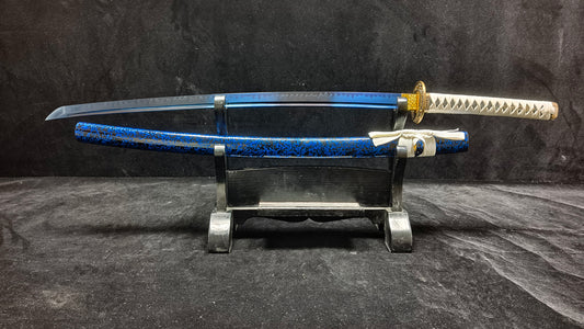 T10 (covered with soil, burned with fire, blade formed special pattern, quenched blue)katana