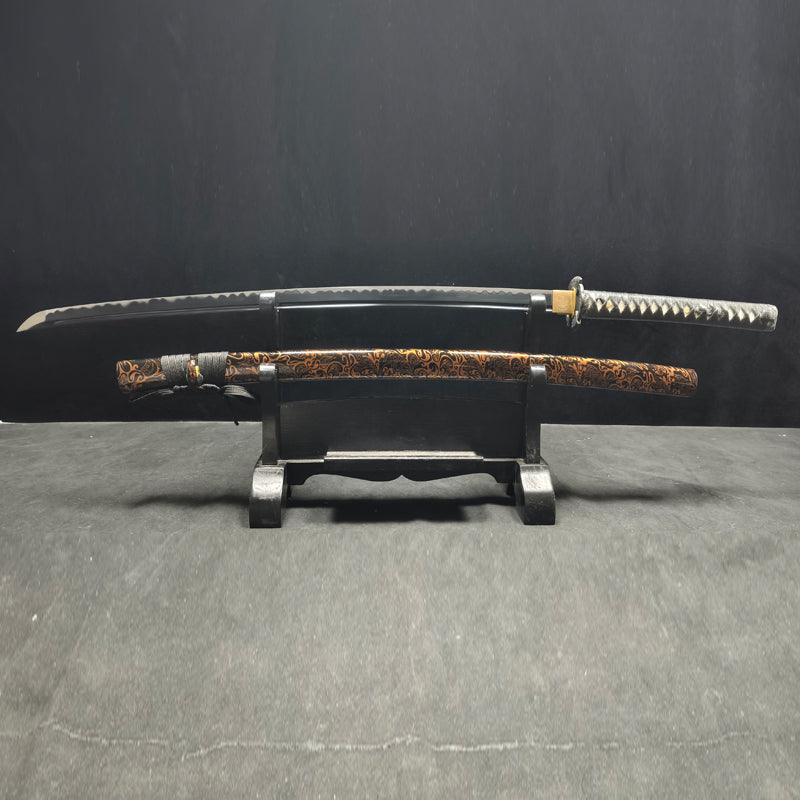 dark night（Spring steel forged and quenched black）katana