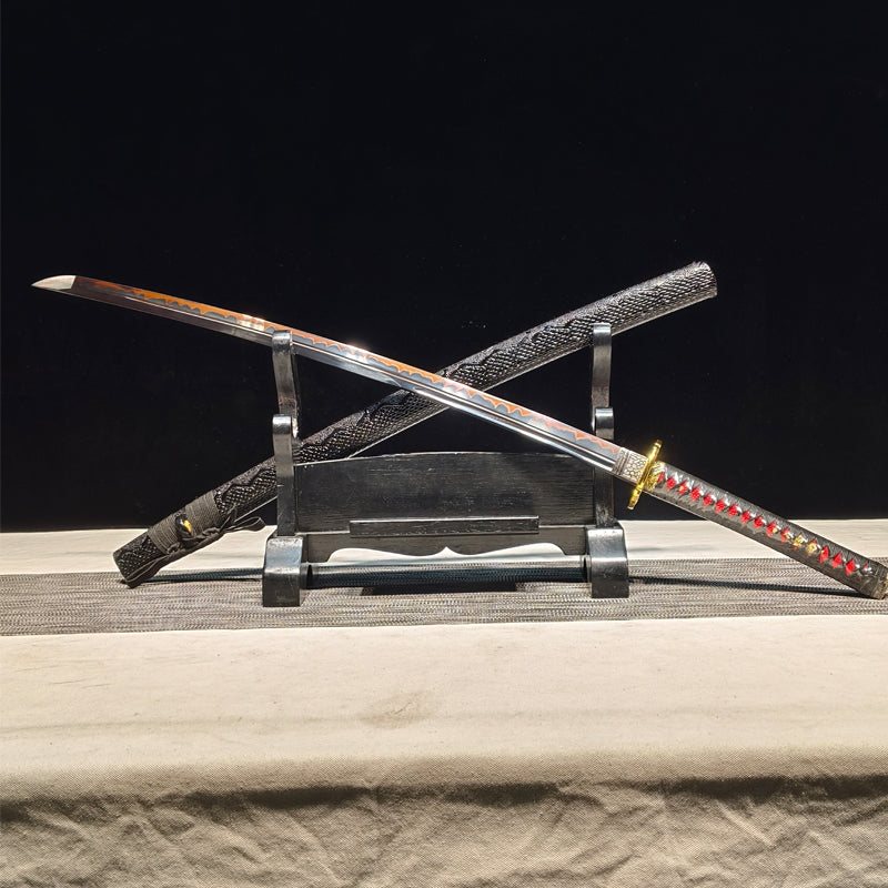 fire thorn（Medium carbon steel covered with soil, burning edge）katana