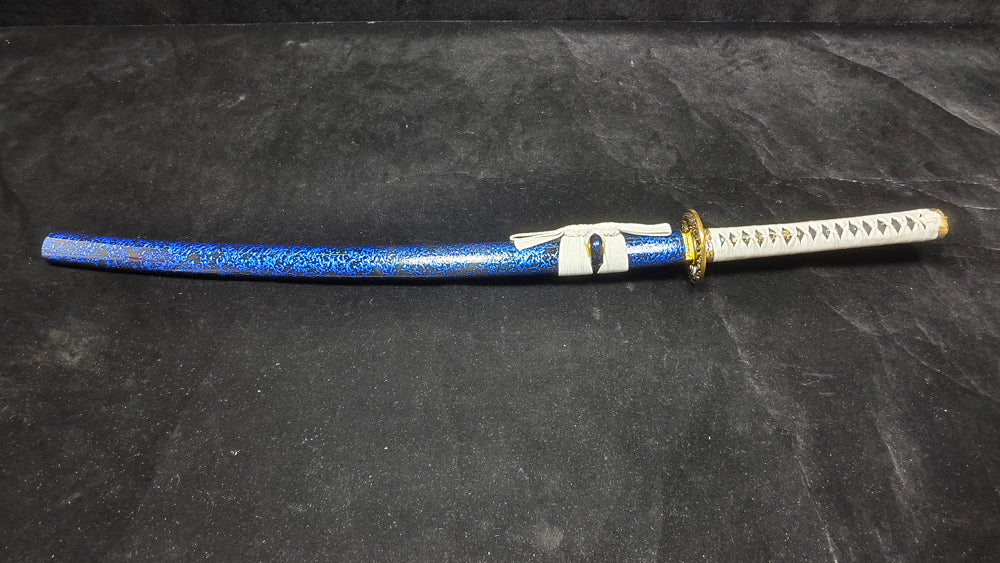 T10 (covered with soil, burned with fire, blade formed special pattern, quenched blue)katana