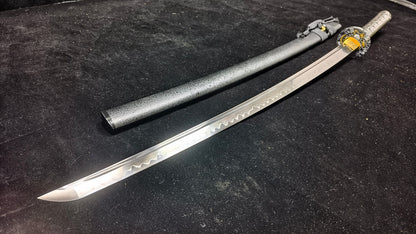 (Medium carbon steel forging process, burnt blade) katana