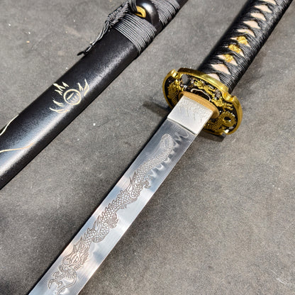 Dragon Knight（T10 earth-covered burnt blade, with dragon pattern engraved on the blade）katana