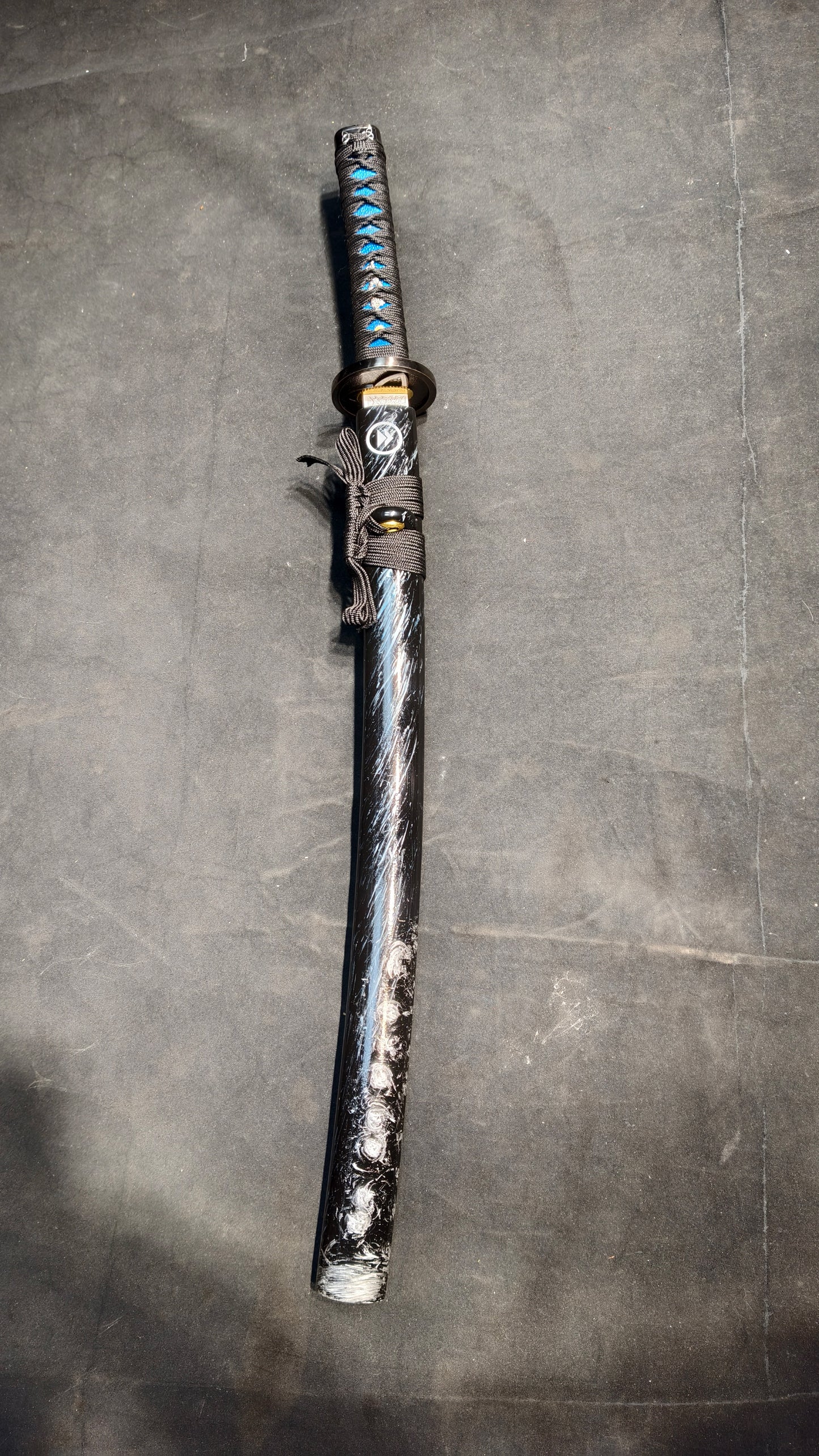 Phantom Assassin（Pattern steel forging process）blue quenching,katana ,short knife