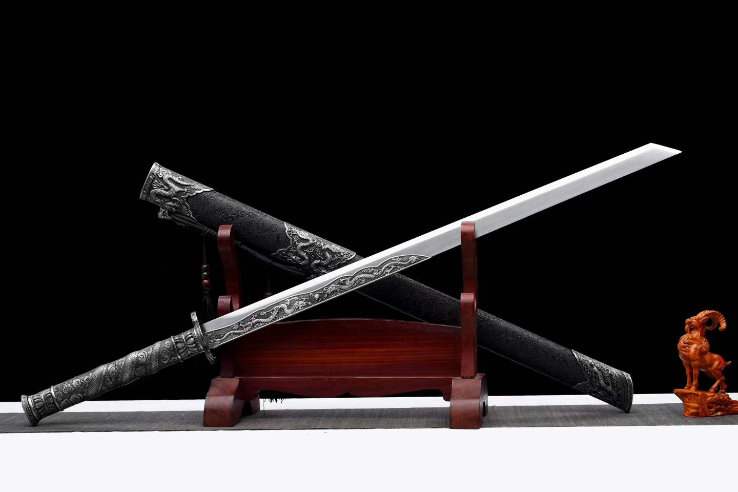 Roar of the Dragon in the Ink Sea (Forged High-Manganese Steel)墨海龙吟