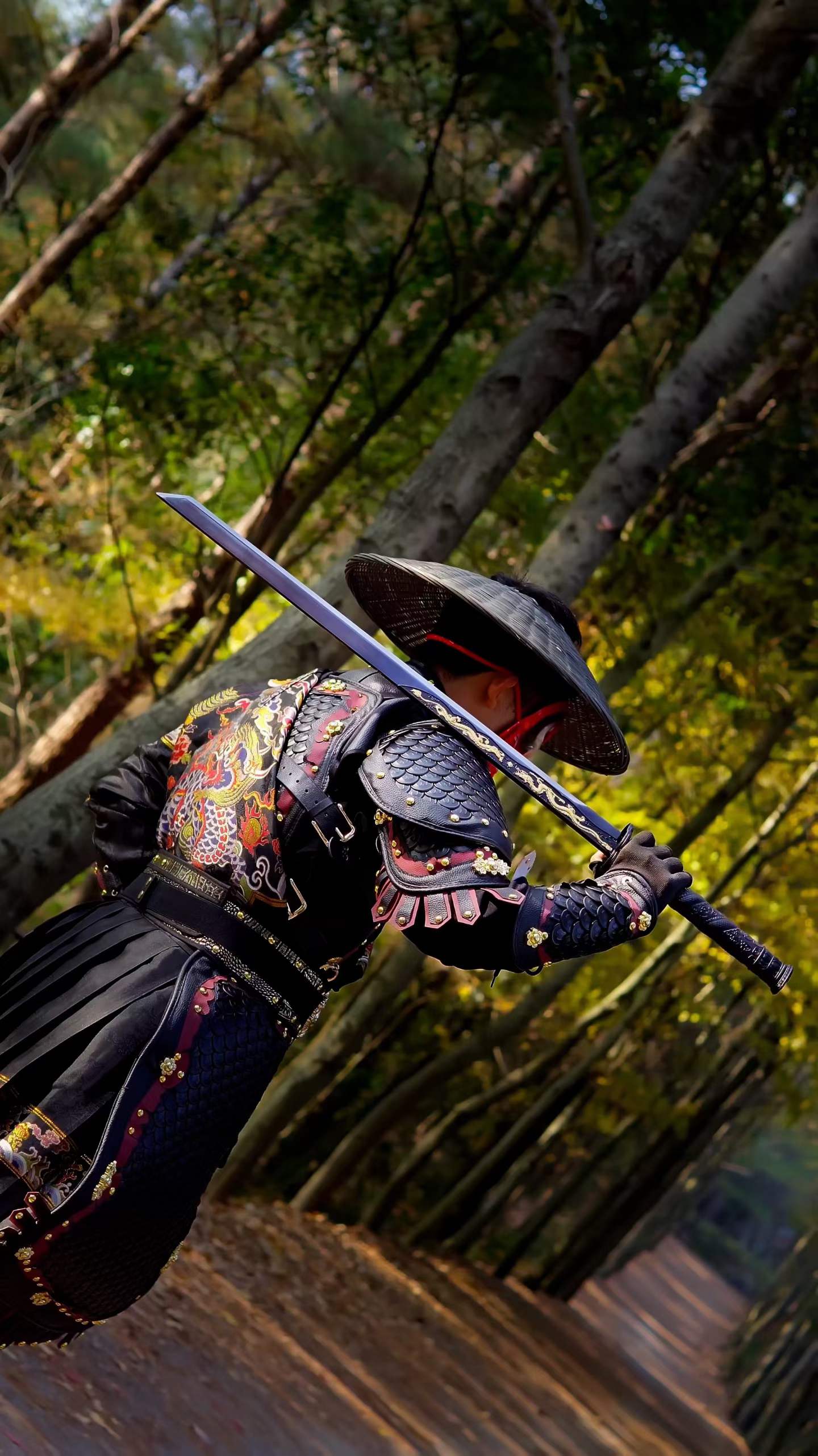 Latent Dragon (Forged High-Manganese Steel)潜龍