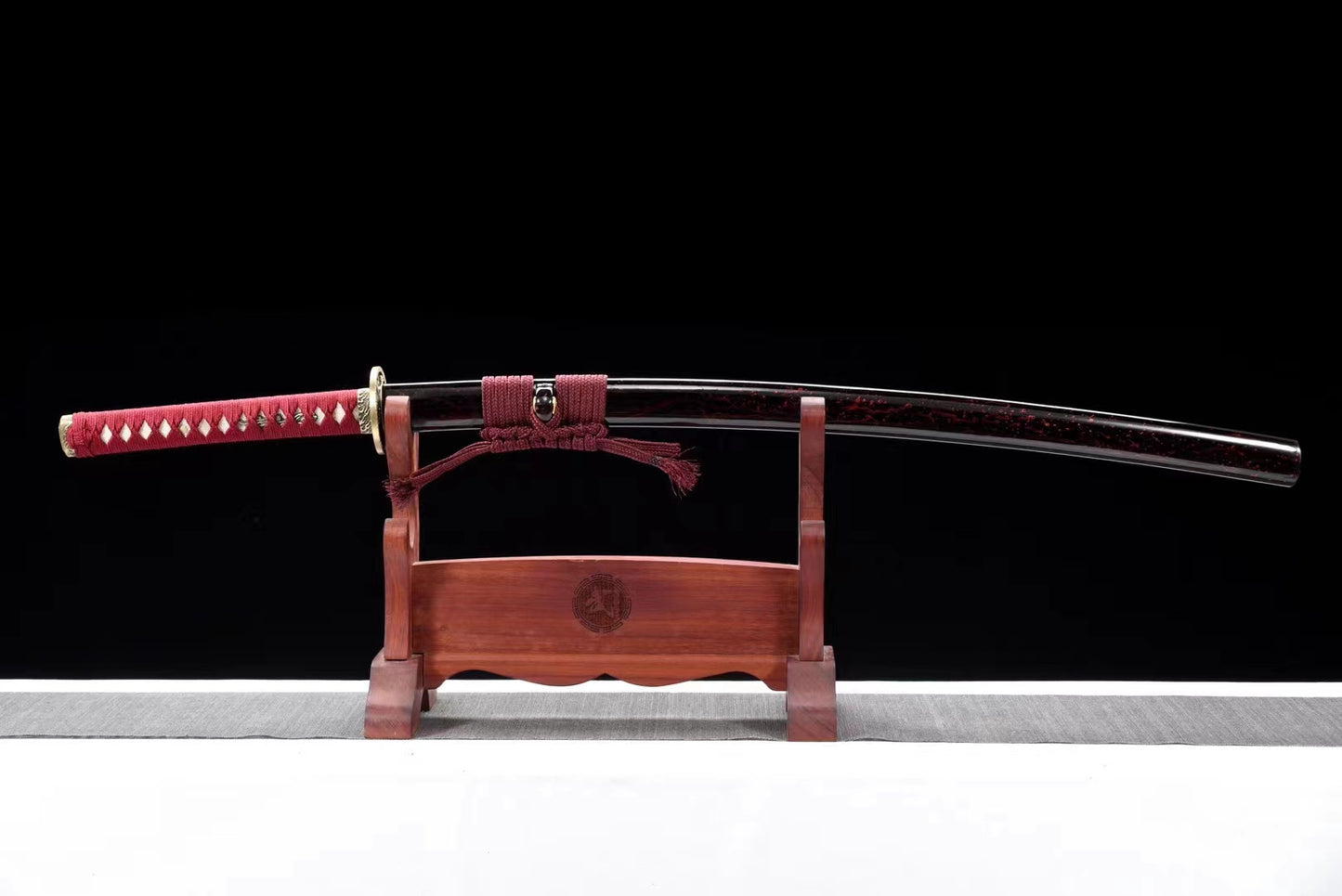 Dragon Soul，T10（Clay-covered fire-burning blade）katana