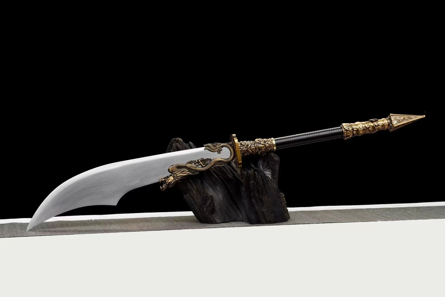 Qinglong broadsword with short handle 青龙大刀短柄款