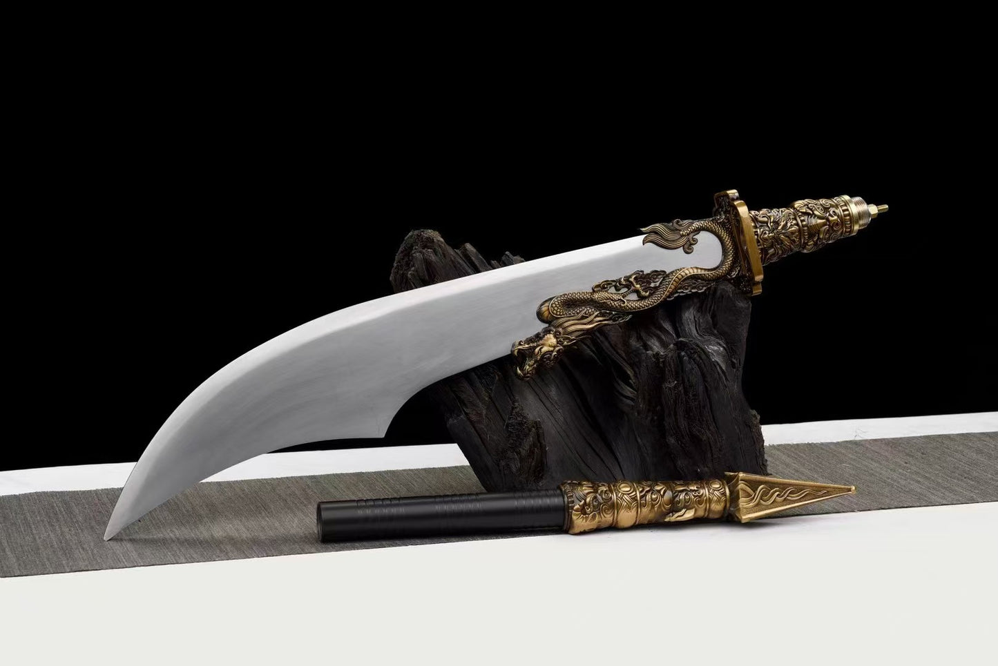 Qinglong broadsword with short handle 青龙大刀短柄款