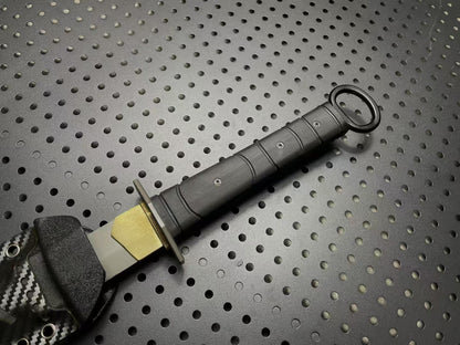 Tactical ring hand real knife