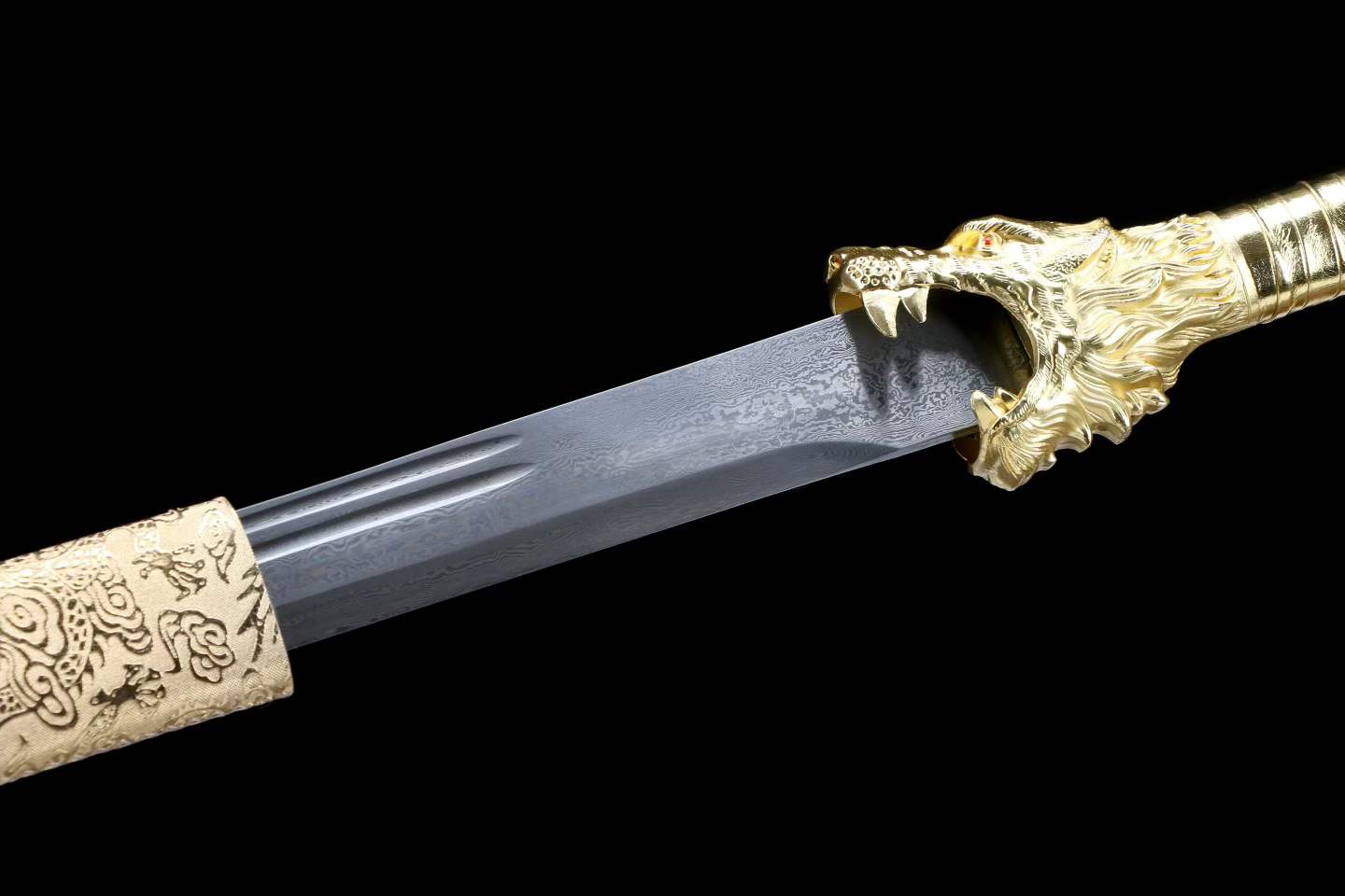 Wolf‑Head Sword, Damascus Steel Forged Blade, Alloy Fittings, Solid Wood Scabbard Wrapped with Dragon‑Pattern Artificial Leather, Collectible Display Sword