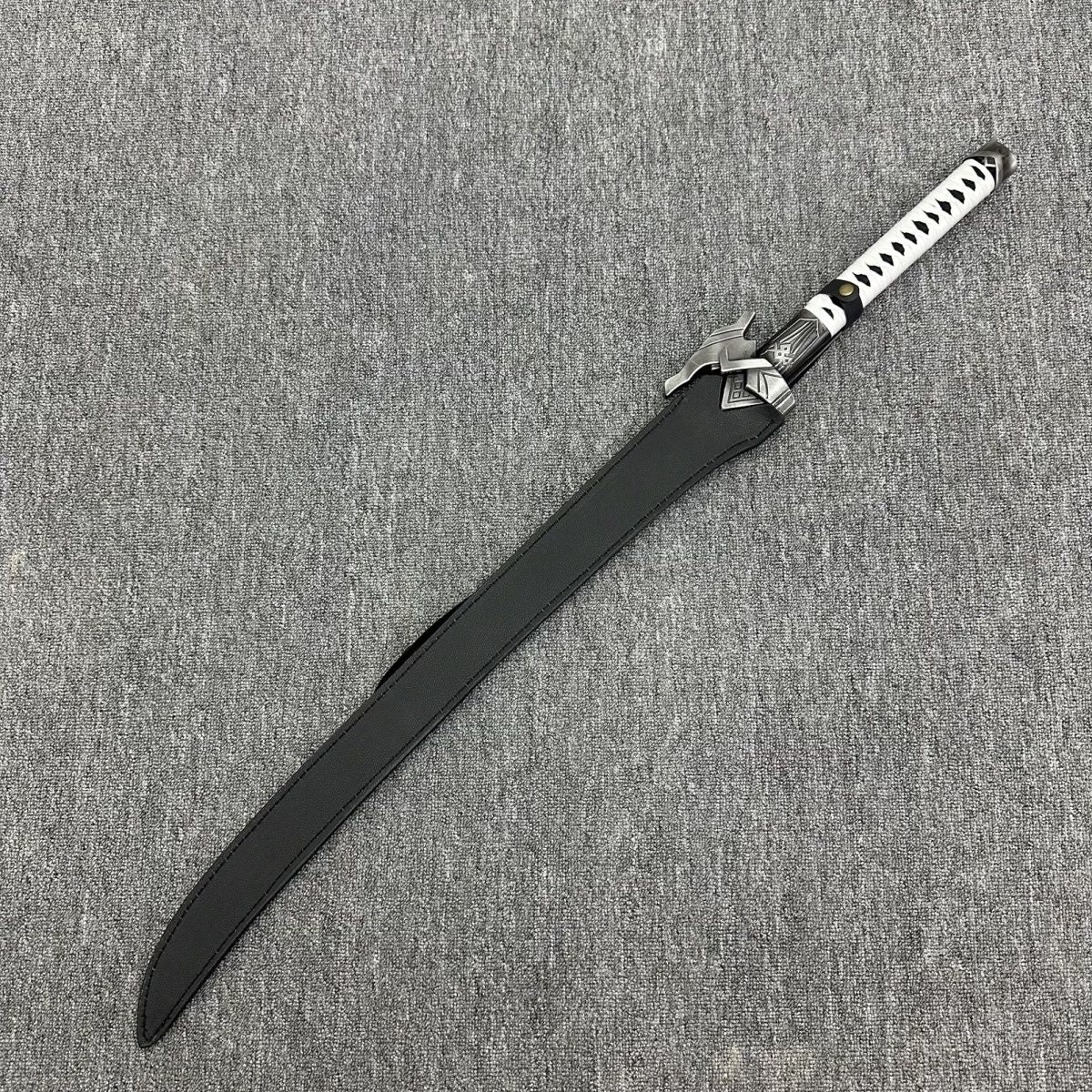 Kafka Sword (Stainless Steel) Blunt blade; unsharpened.