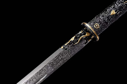 Darknight Tang Heng Dao, Full Tang Construction, Sharp Blade, Forged Damascus Steel, Alloy Cloud‑Beast Carved Fittings, Premium Dragon‑Phoenix Hardwood Scabbard, Historical Collectible Chinese Sword