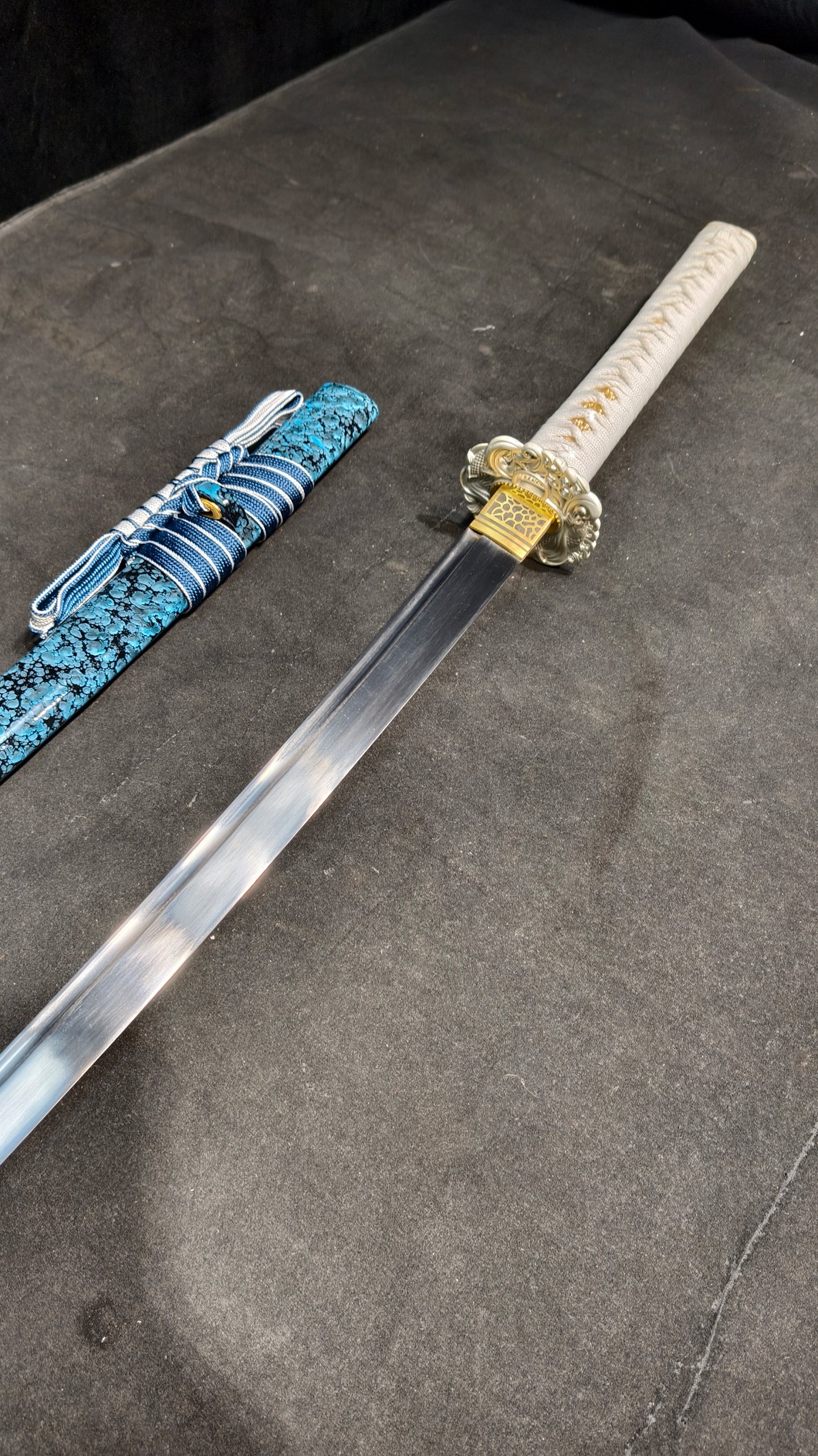 Pisces Blue Knife(spring steel forged) very sharp,katana