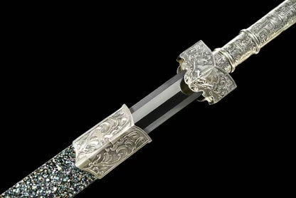 A replica Han dynasty sword with a white copper and seashell sheath.白铜贝壳大汉剑