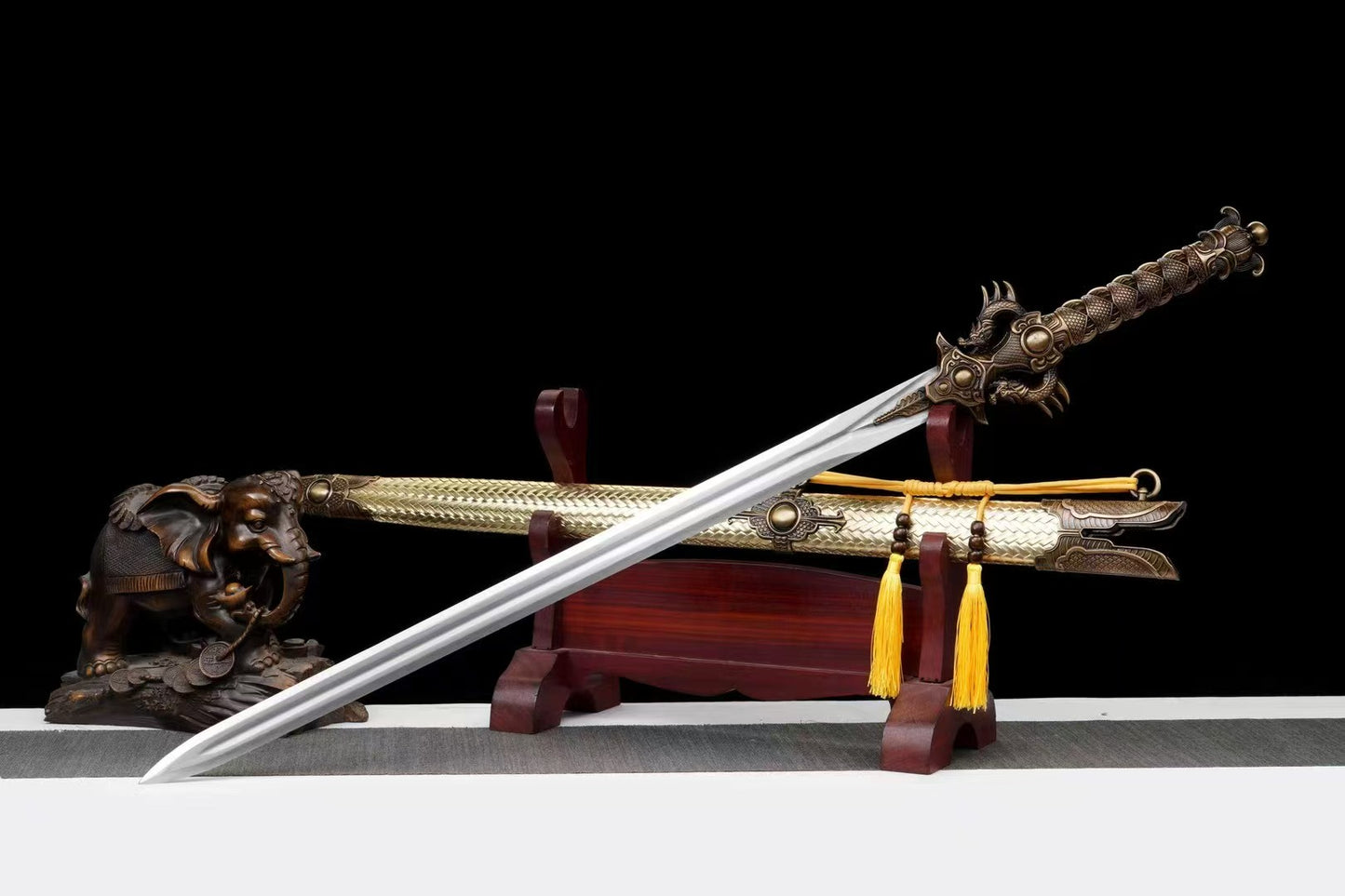 Dragon King Sword-龙王战剑