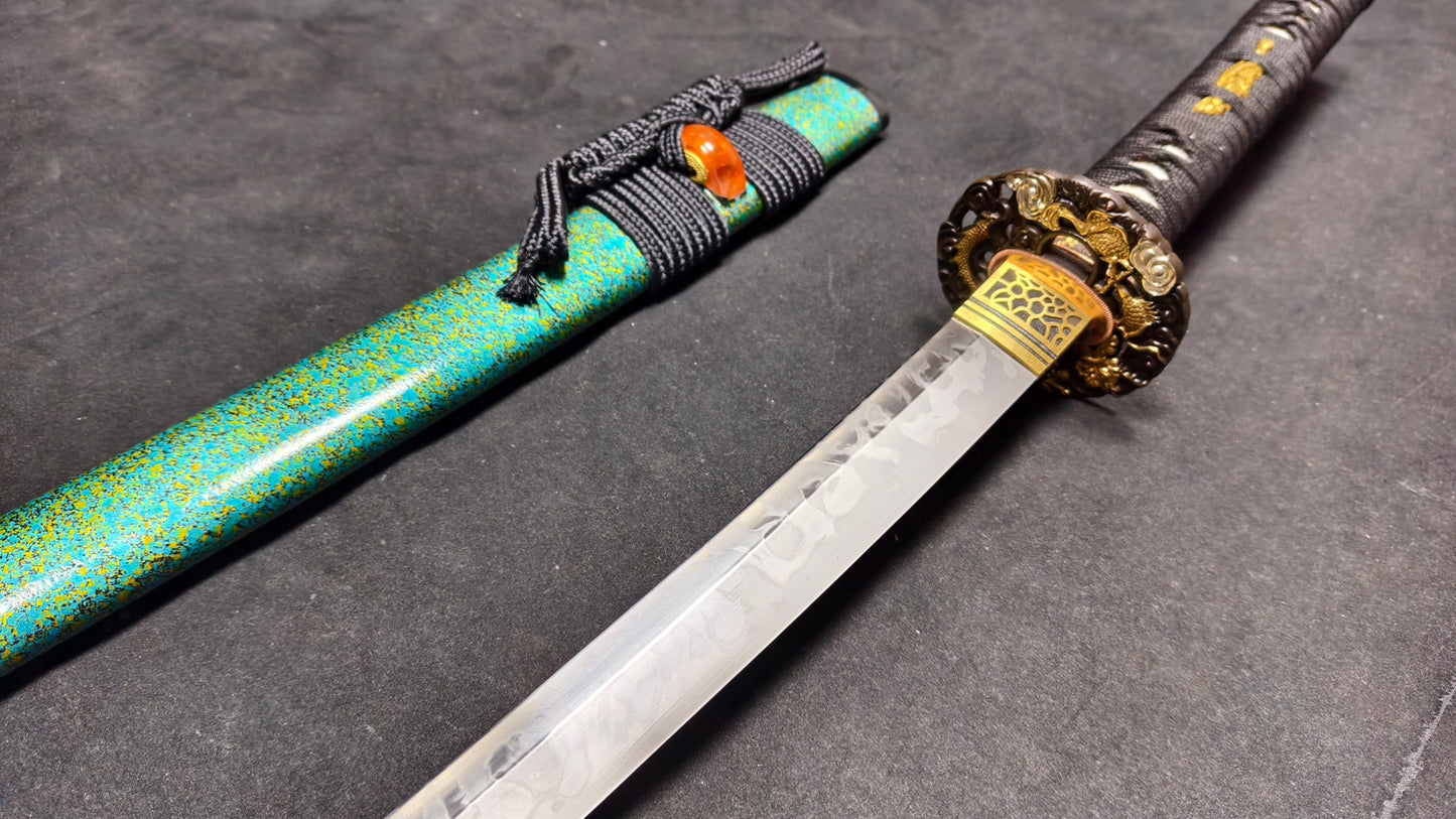 Dragon Mighty（T10 forging process, covered with soil and burned blade）katana