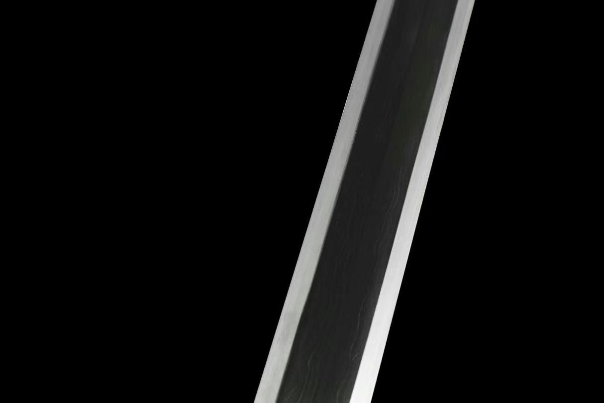 A replica Han dynasty sword with a white copper and seashell sheath.白铜贝壳大汉剑