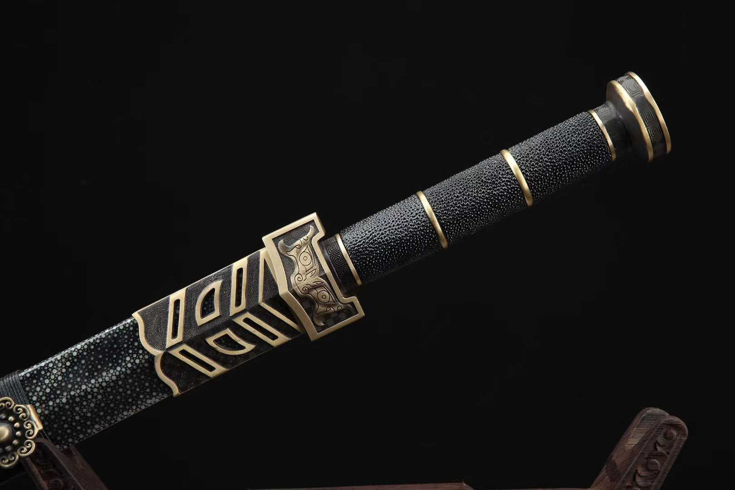 20‑Inch Black Ray‑Skin Ruyi Chinese Jian, Full Tang Construction, Sharp Blade, Hand Forged Damascus Steel Blade, Aged Solid Copper Fittings, Genuine Ray‑Skin Wrapped Scabbard, Historical Replica Collectible Sword
