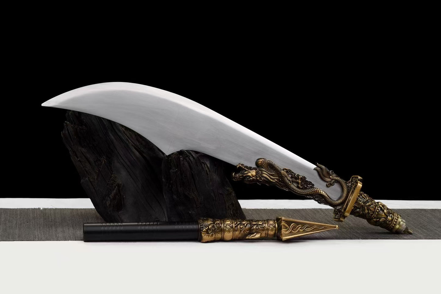 Qinglong broadsword with short handle 青龙大刀短柄款