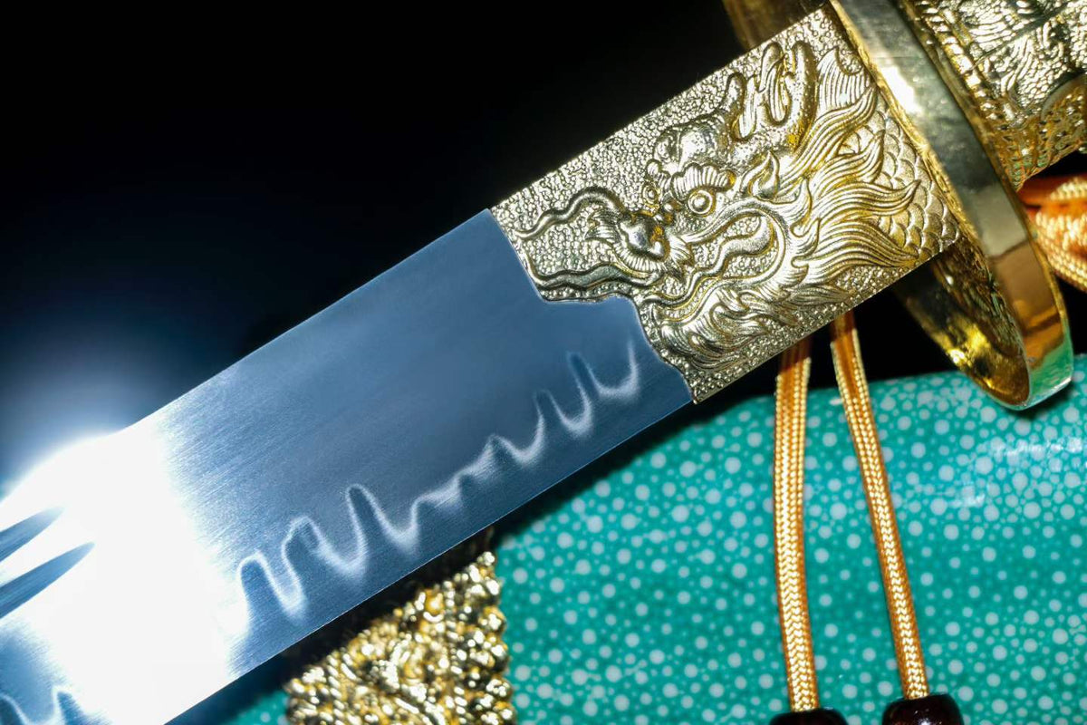 Full Tang Kirin Kangxi Imperial Saber, T10 Steel Clay Tempered Blade, Twin Fullers, Alloy Kirin Fittings, Imitation Ray Skin Wrapped Scabbard, Chinese Collectible Qing Dynasty Sword