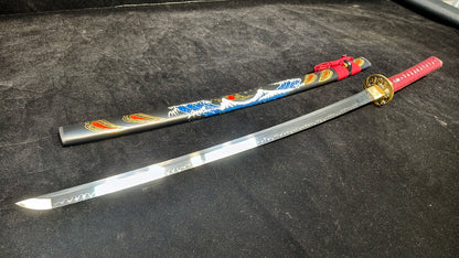 （T10 covers soil and burns blade to create ripple pattern）katana