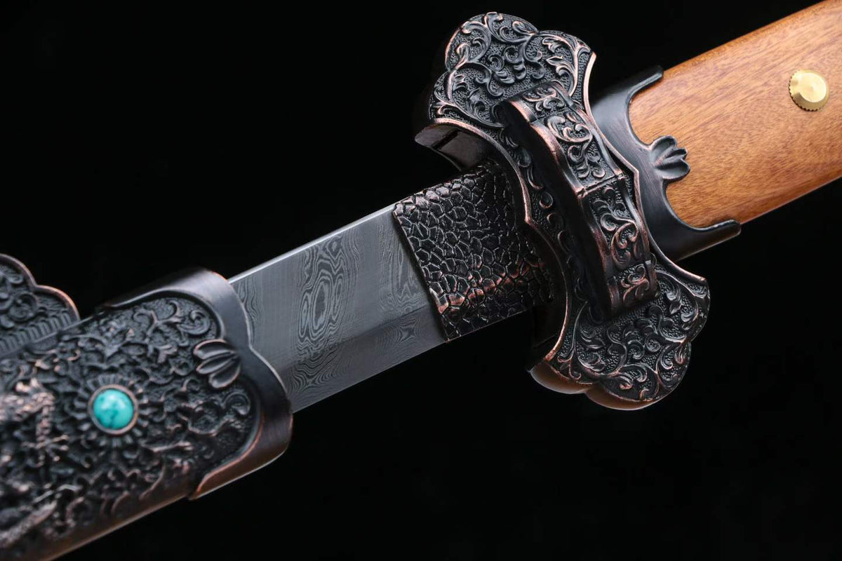 Dragon Pattern Tang Dao, Full Tang Construction, Sharp Blade, Hand-Forged Damascus Steel Blade, Zinc Alloy Fittings With Synthetic Gemstones, Old Sourwood Scabbard, Collectible Historical Chinese Sword