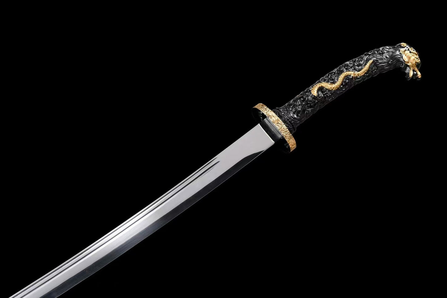 Dragon Fish Green Knife Embroidered Spring Knife龙鱼青刀