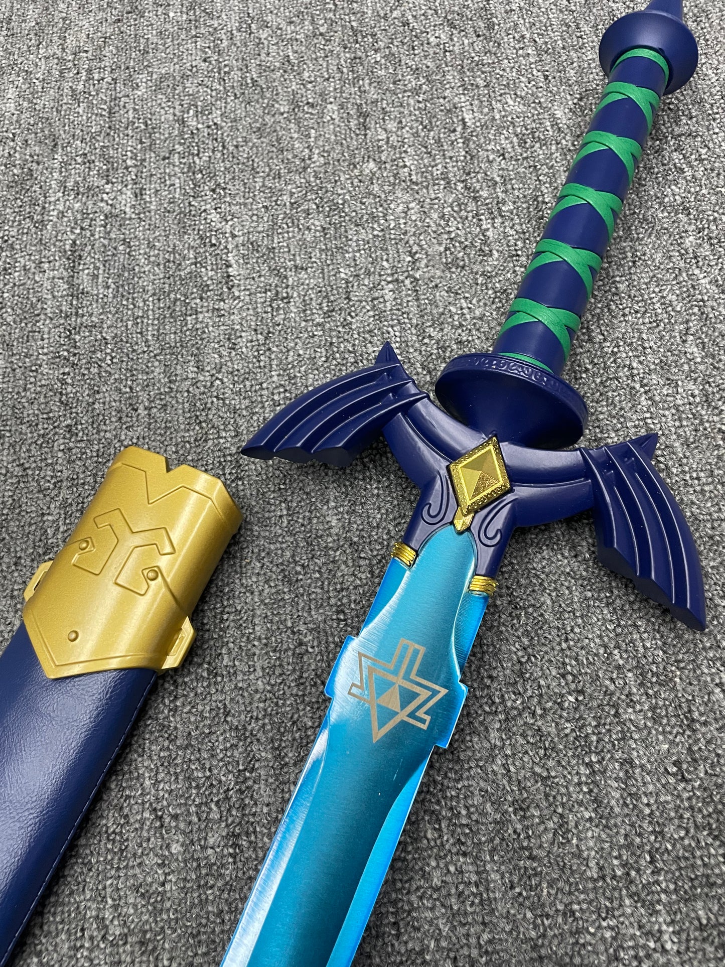 Master Sword (Stainless Steel)Blunt edge, non-sharpened