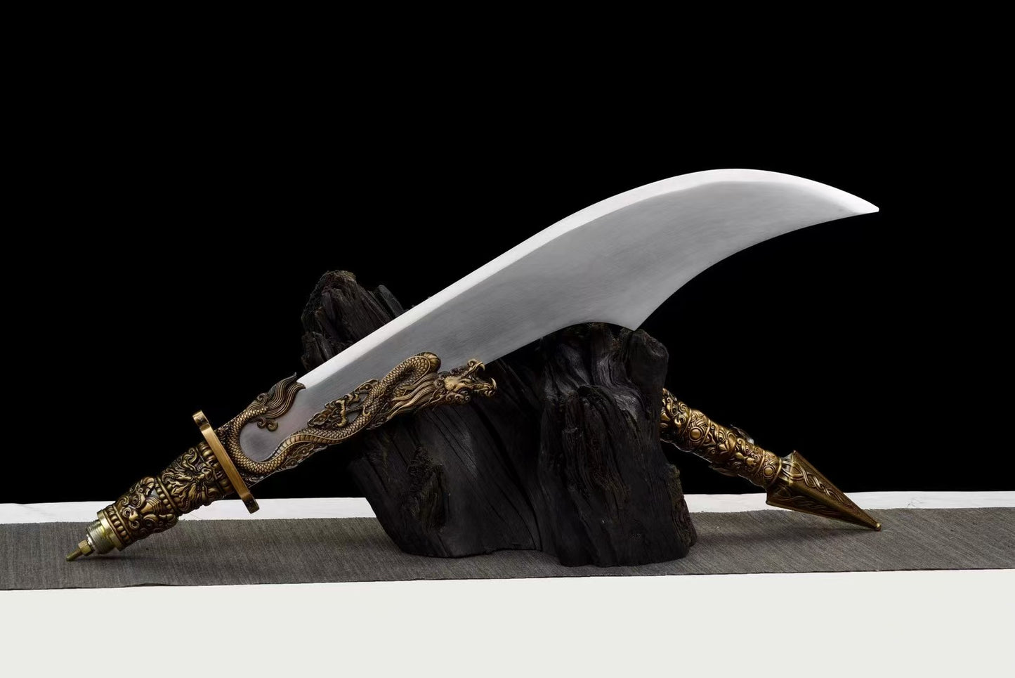Qinglong broadsword with short handle 青龙大刀短柄款