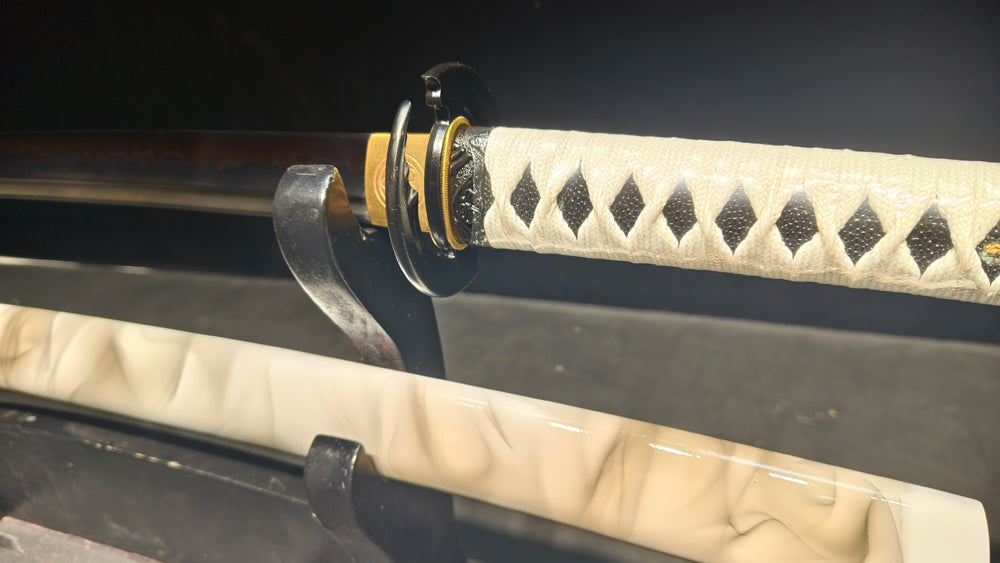 black blade（T10 covered earth burnt blade quenched black）katana